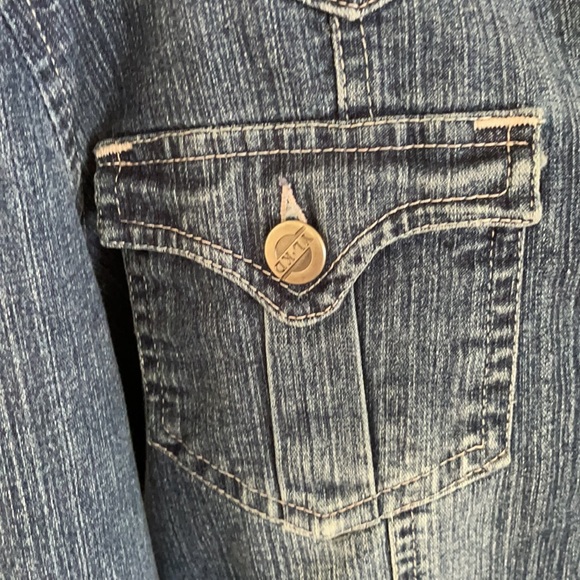 Yilukardan light denim jacket w/sequins/beads Lg. - Picture 3 of 10